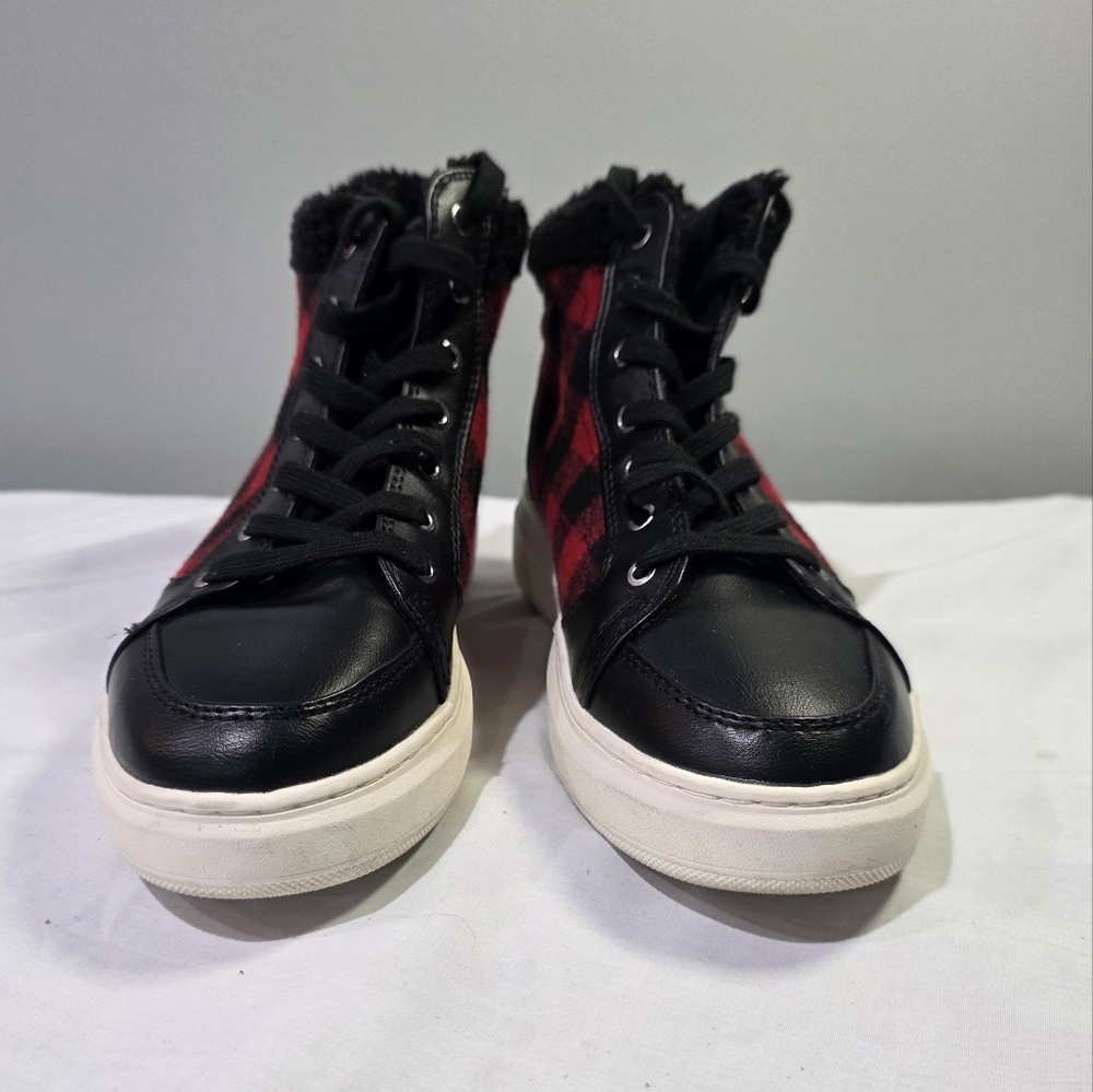 Marc Fisher Fellow Buffalo Plaid High Top Faux Fur Lined Sneakers. 9.5 - Picture 4 of 10